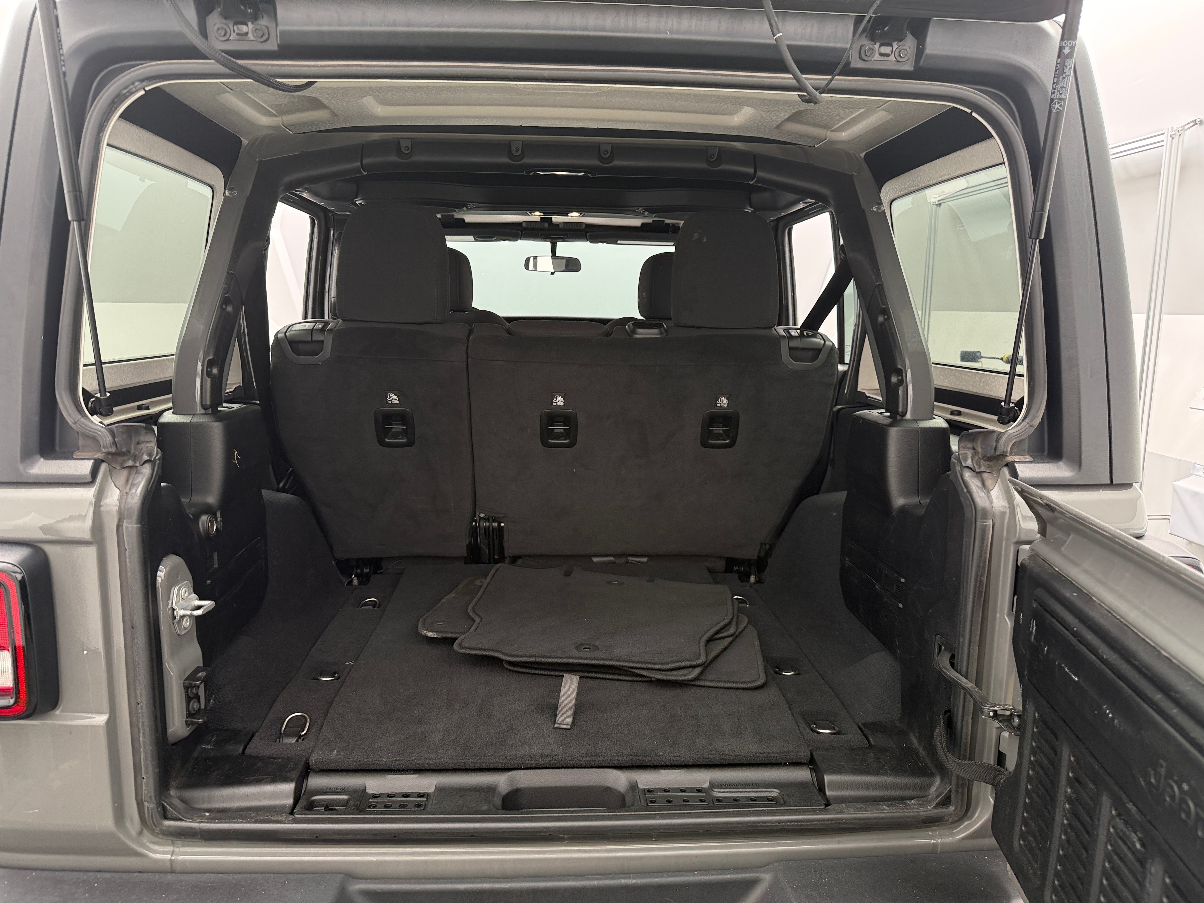 jeep wrangler unlimited 2022 1C4HJXDG0NW180259 image jeep wrangler unlimited 2022 1C4HJXDG0NW180259 image